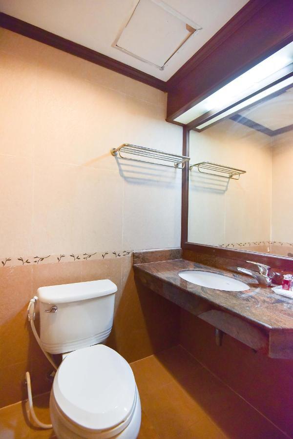 Phuket Oyo 389 Sira Boutique Residence מראה חיצוני תמונה