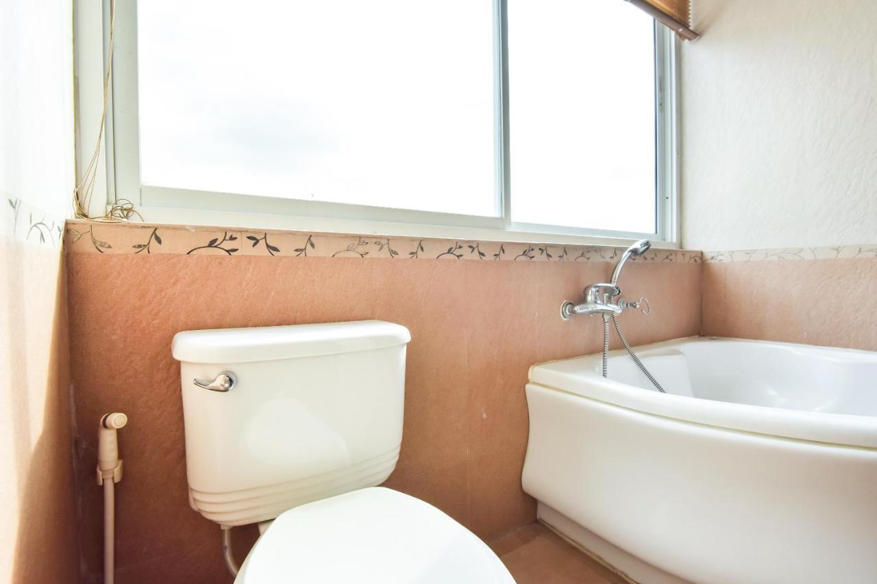 Phuket Oyo 389 Sira Boutique Residence מראה חיצוני תמונה